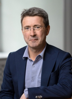 logistea-patrik-tillman-people