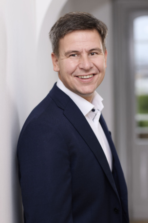 Frank Robert Logistea_240830_9260 low